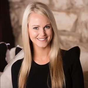 Meet your Posher, Brittney